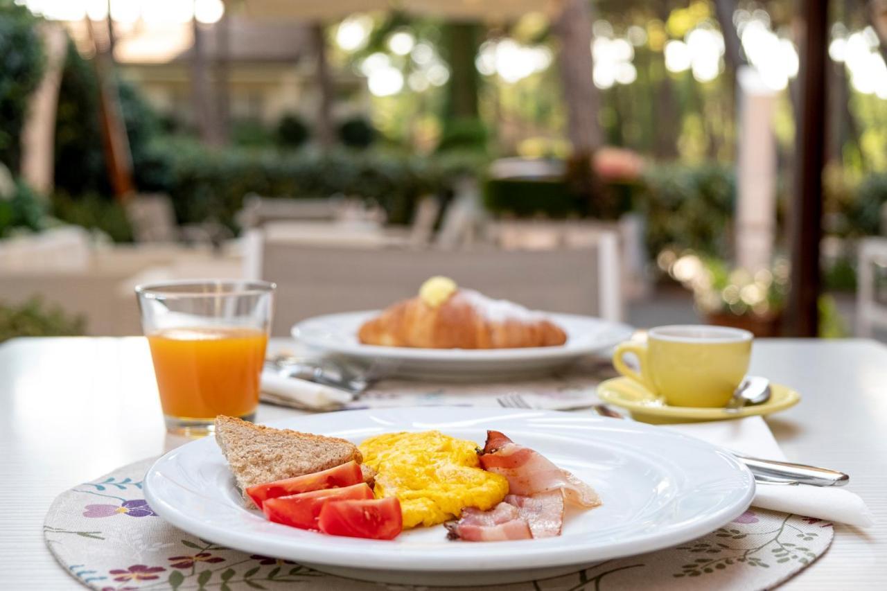 Hotel Orsa Maggiore Milano Marittima Eksteriør billede